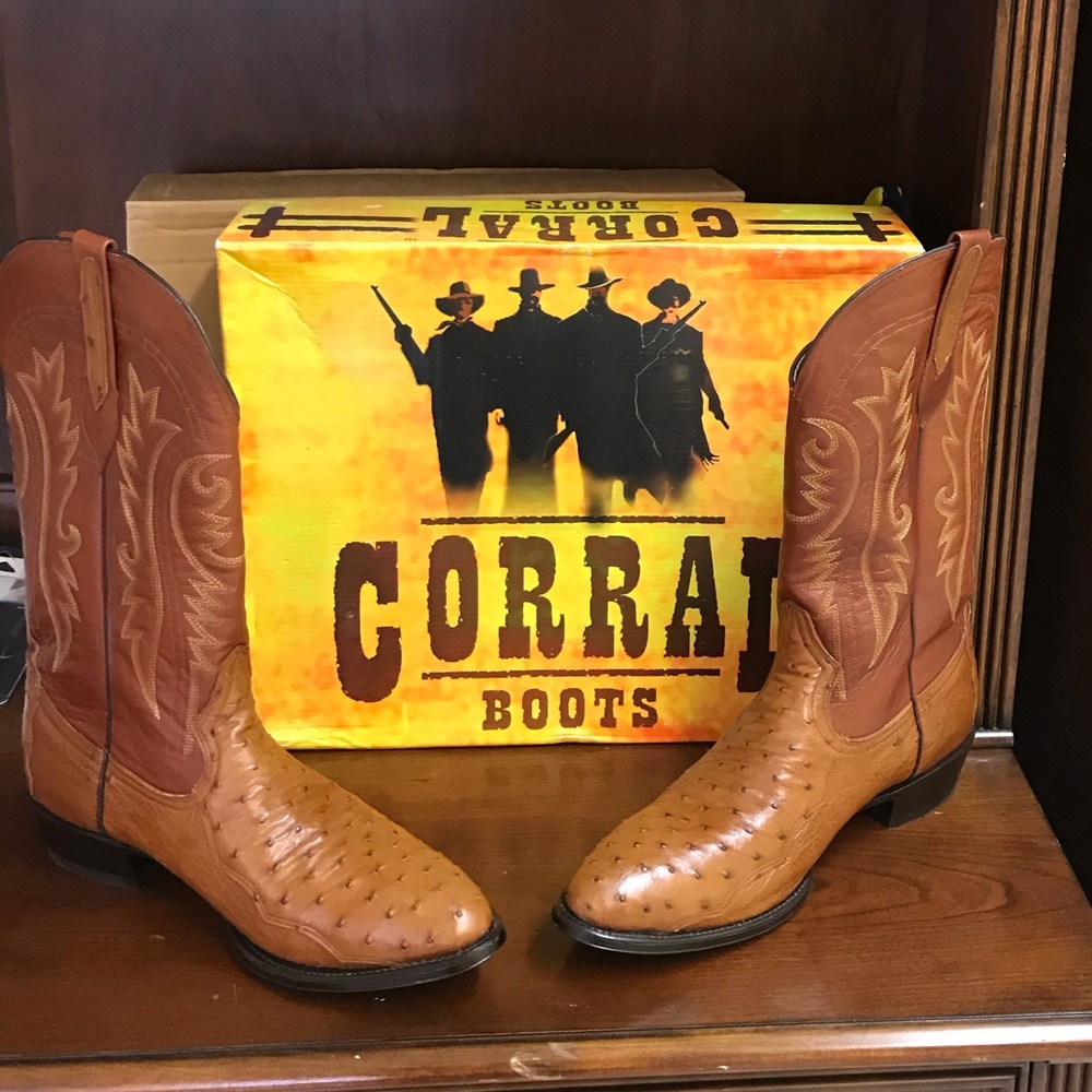 NWT Men’s Corral, genuine Ostrich boots.